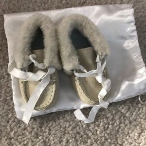 Tod’s Junior suede moccasins